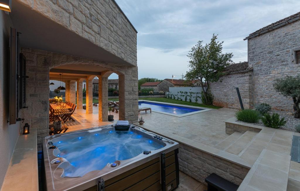 Villa Ajda with heated privat pool, jacuzzi, sauna, 4 bedroom, 4 bathroom photo 3