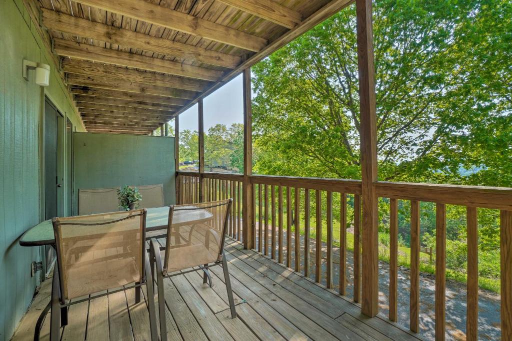 Branson West Condo with Balcony and Mod Interior! photo 2