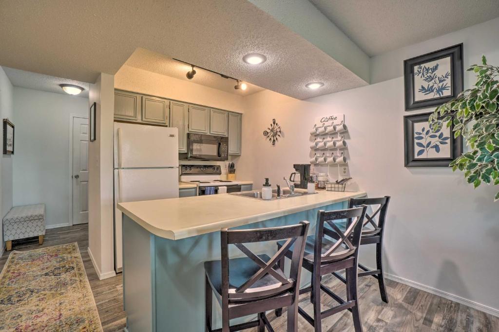 Branson West Condo with Balcony and Mod Interior! photo 1