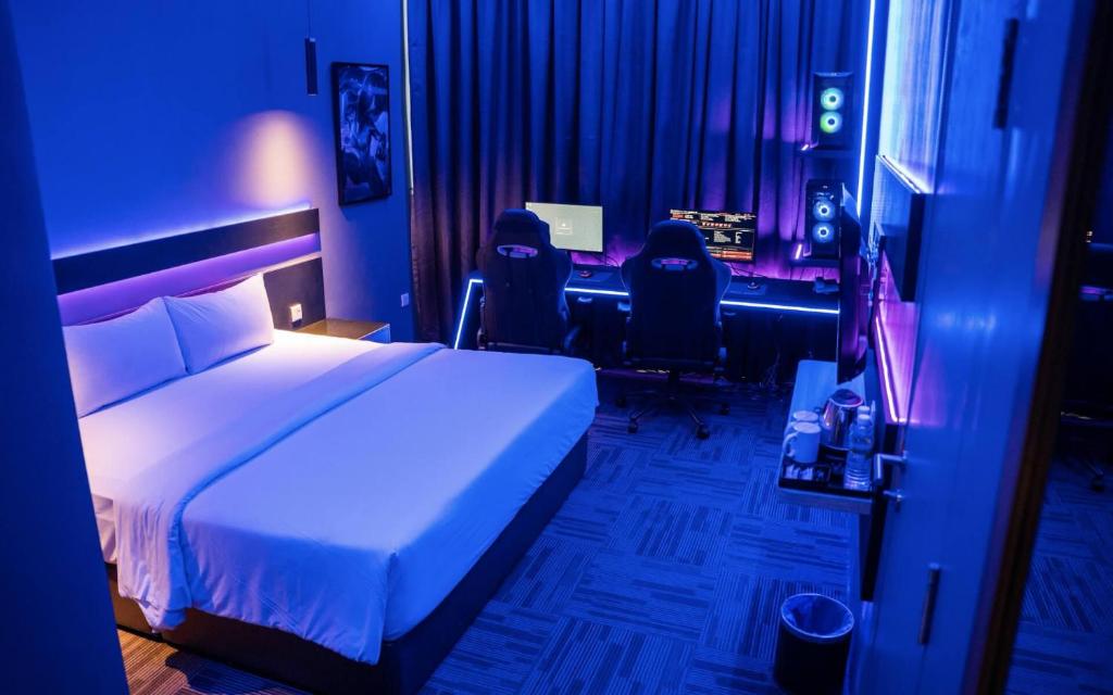 SEM9 Senai "Formerly Known As Perth Hotel" photo 2