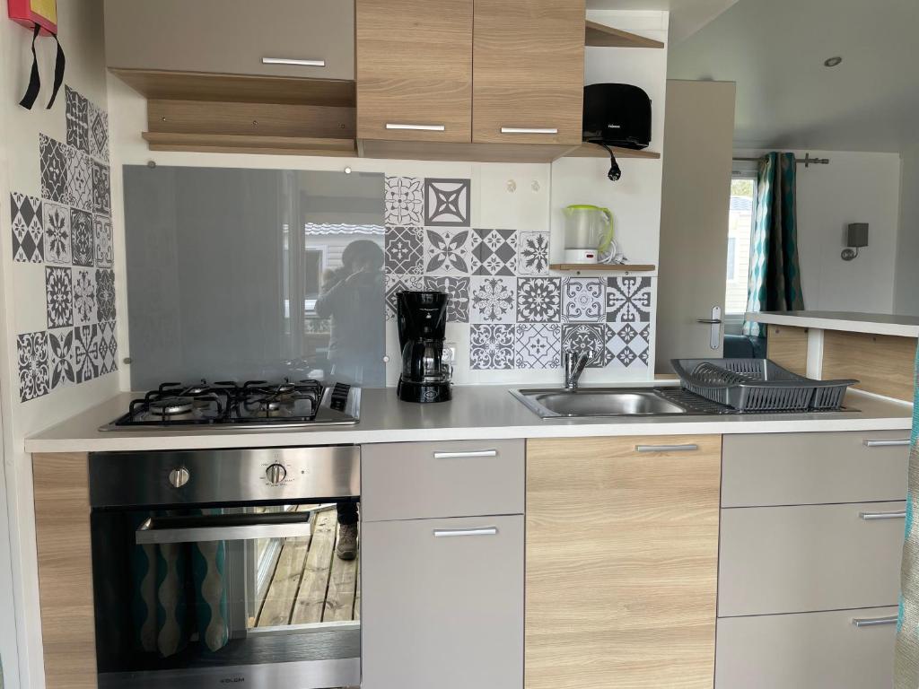 Mobil Home tout confort 6 personnes avec wifi photo 3