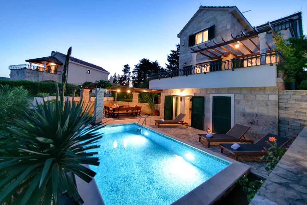 Villa Demi photo 1