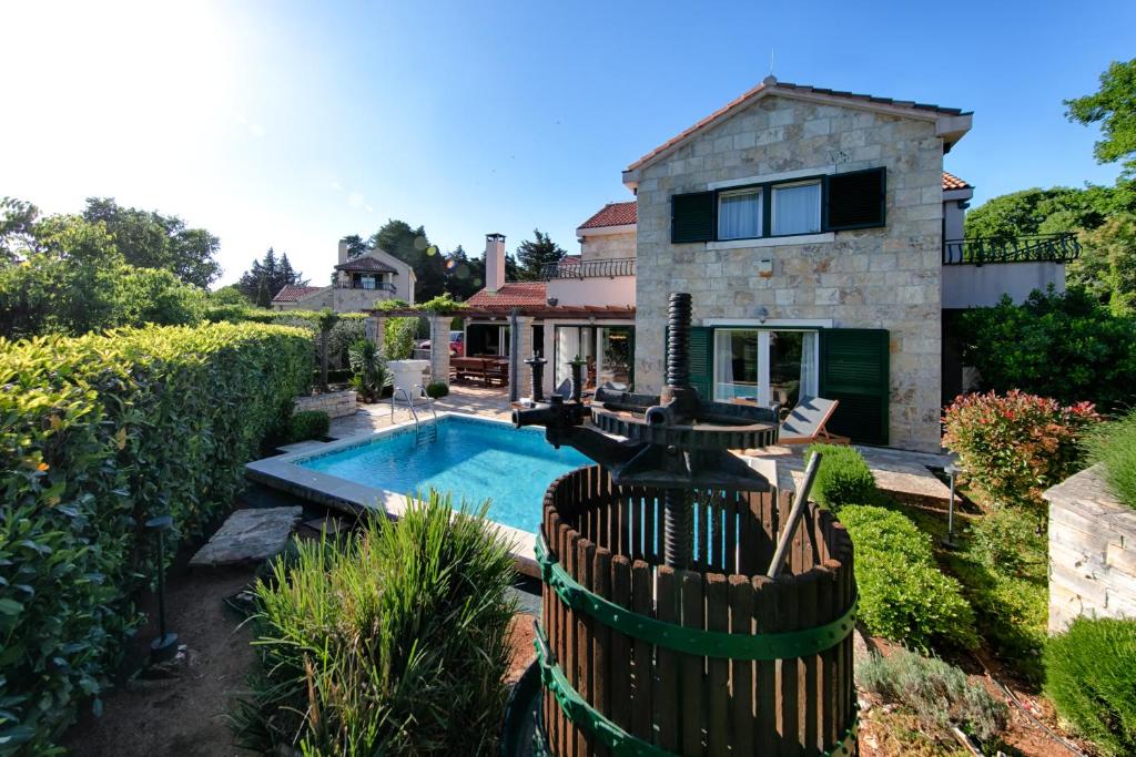 Villa Luči photo 1