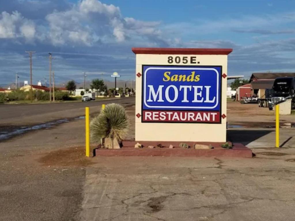 Sands Motel photo 2