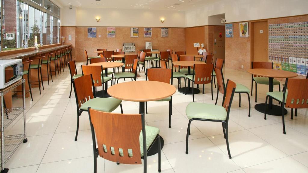 Toyoko Inn Okayama eki Nishi guchi Migi photo 2