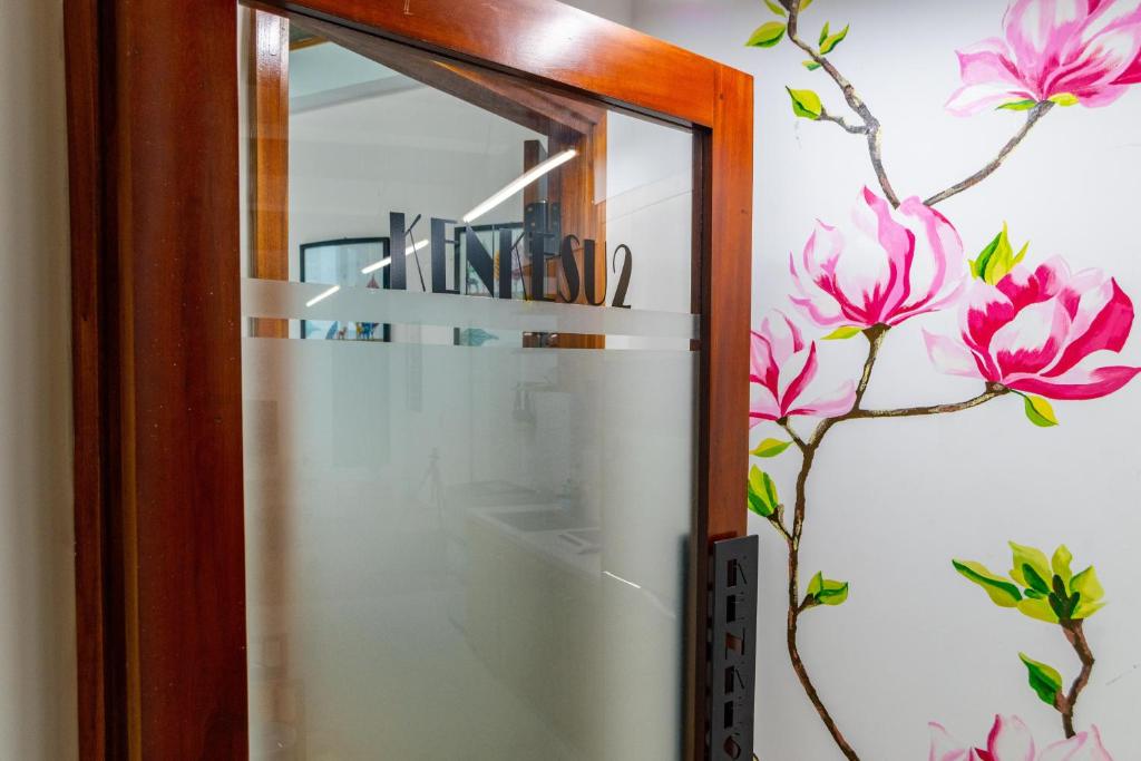 KenKeSu- 2 adjacent floors -4BRs- 15 mins walk to Dragon Bridge