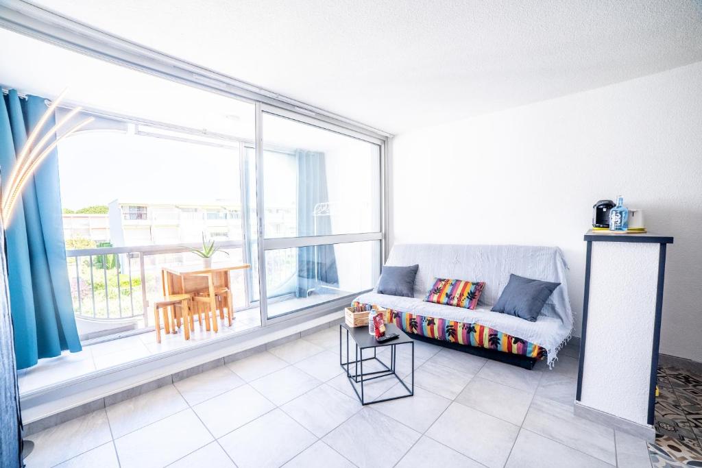 LENA STUDIO - LA GRANDE MOTTE - PLAGE - CENTRE VILLE - 50m PORT - CONFORT photo 1