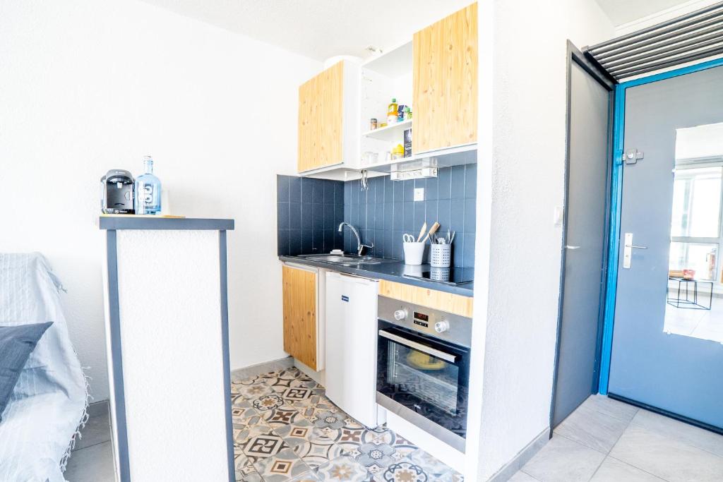 LENA STUDIO - LA GRANDE MOTTE - PLAGE - CENTRE VILLE - 50m PORT - CONFORT photo 4
