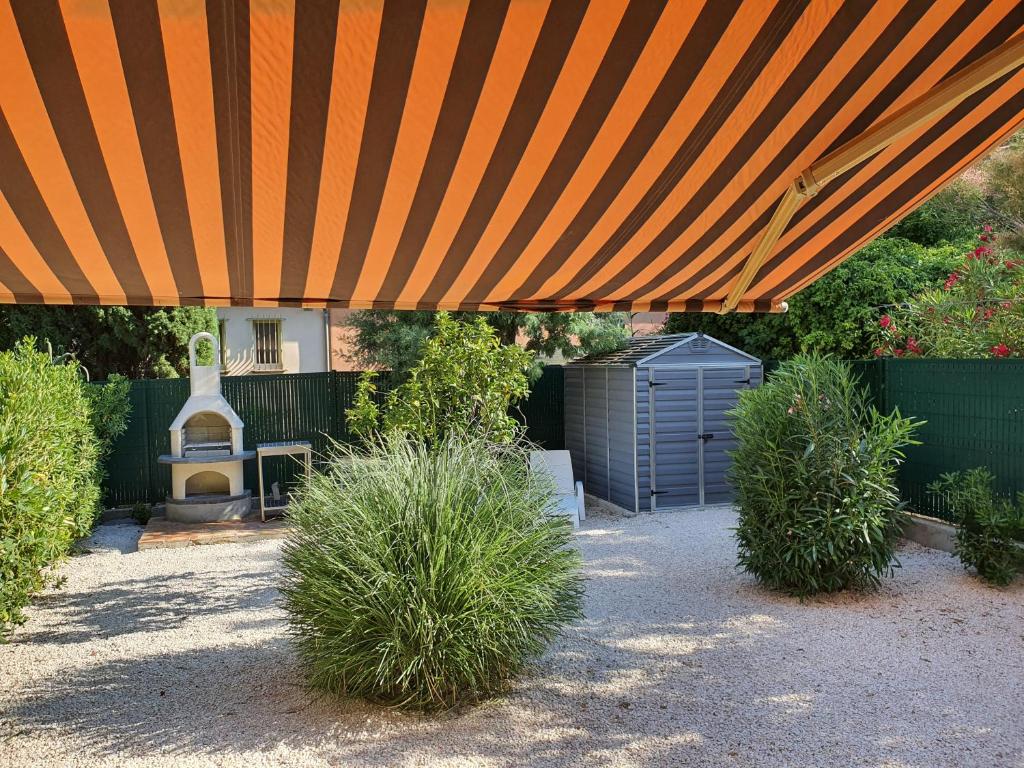 CHEZ FREDO ET MAG