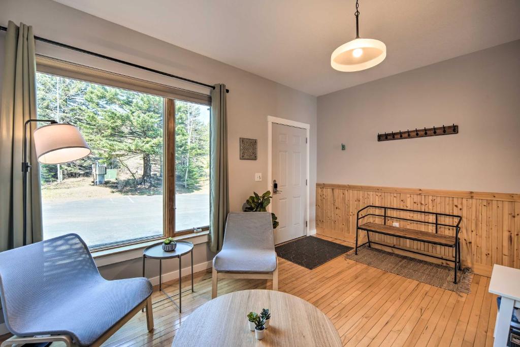 Tofte Escape with Balcony and Lake Superior Views photo 3