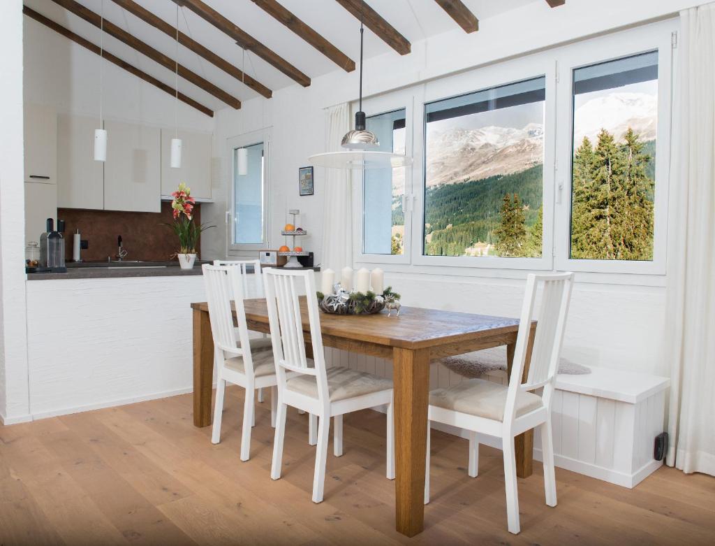 Flat La Riva 111 with pool-Lenzerheide photo 3