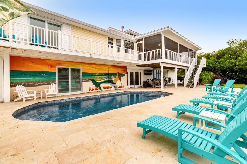 Mermaid Manor photo 4