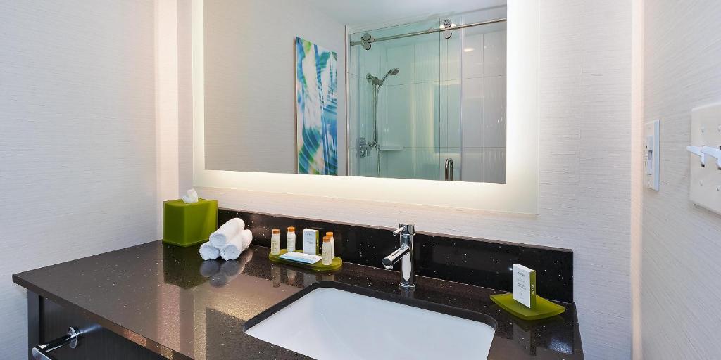 Hotel Indigo Rochester - Mayo Clinic Area photo 1