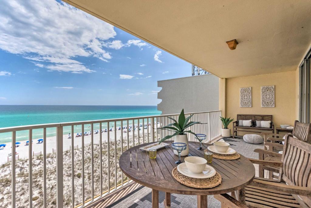 Beachfront Fort Walton Beach Condo with Pool Access! photo 3