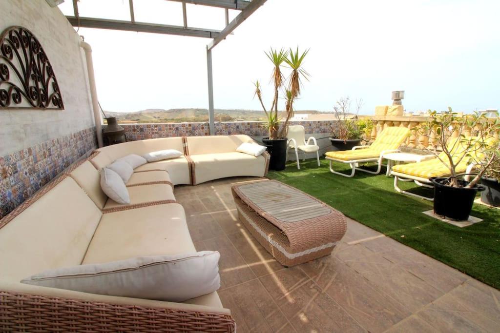 3 bedroom Farmhouse - High Standard with Pool & Central Heating photo 2
