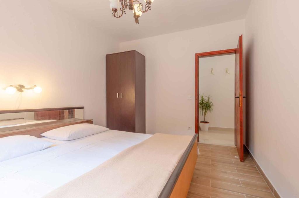 Holiday home in Blato Insel Korcula 6411 photo 4
