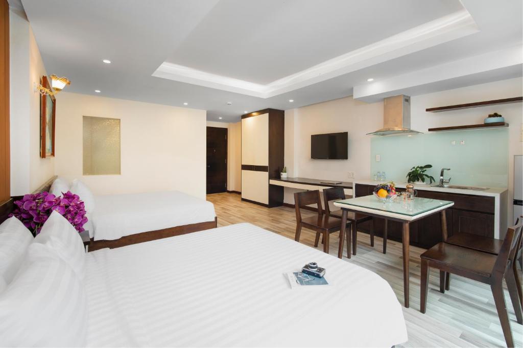 AOA HOTEL & APARTMENT DANANG