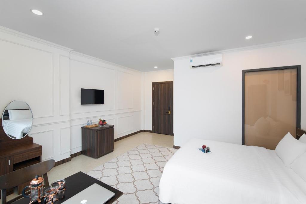 AOA HOTEL & APARTMENT DANANG