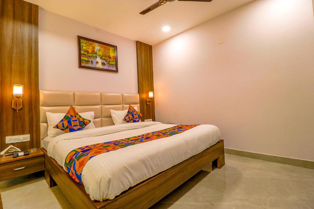 FabHotel Prime K9 Regency photo 1