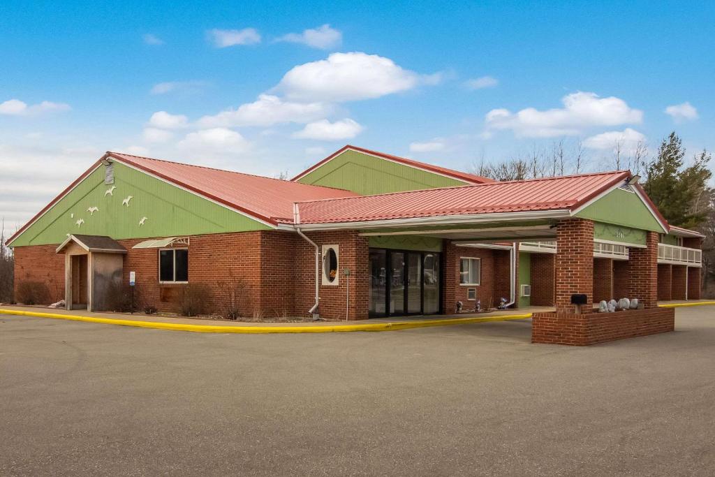 Econo Lodge by Choicehotels photo 2