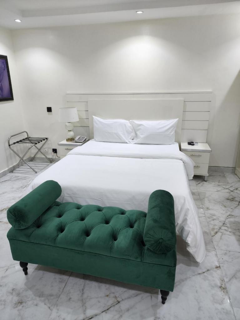 LUXOL HOMES&SUITES photo 3