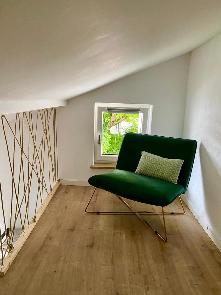 Galerie Apartment Self-Check-In - Tap to explore photos