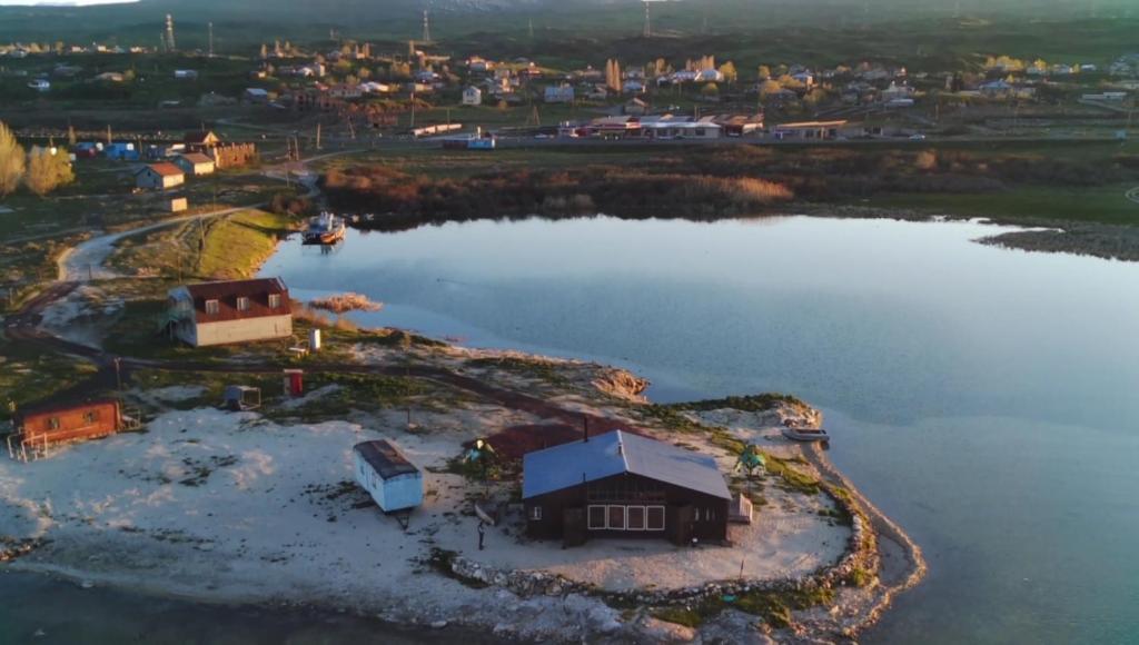 Sevan - Tsovazard Beach House photo 4