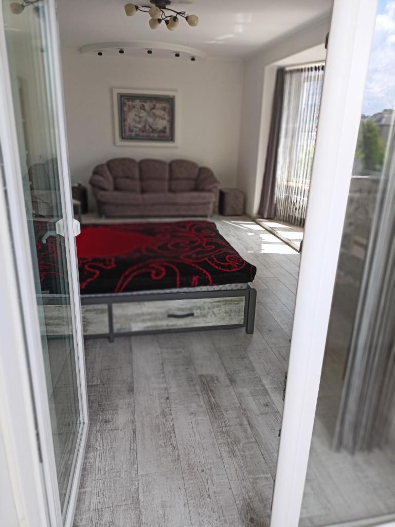 Home in Center with jacuzzi photo 2