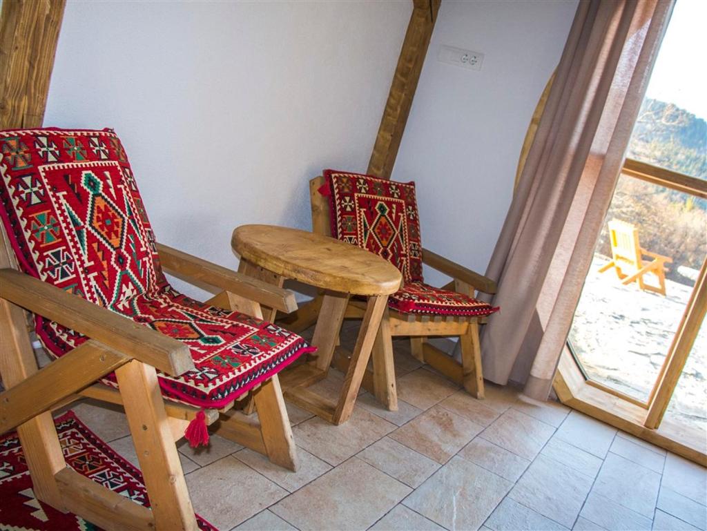 Mountain bungalows and a Hobbit House - Jazavčije Rupe photo 4