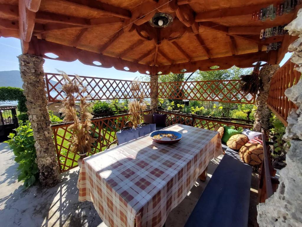 Prespa`s Balcony Guesthouse photo 2