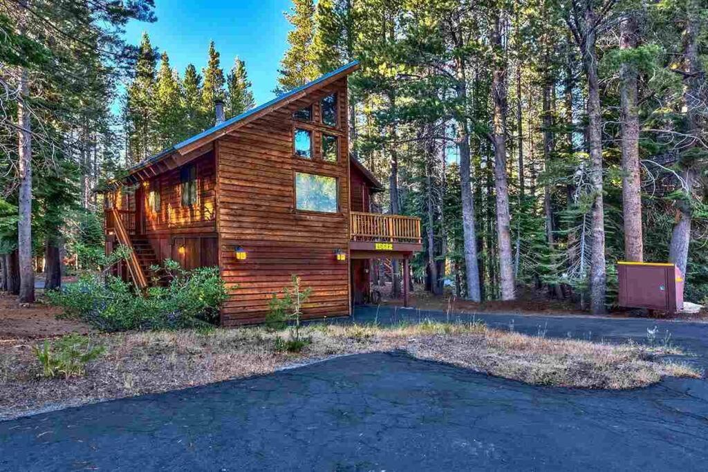 Fully updated Truckee cabin with plenty of beds image