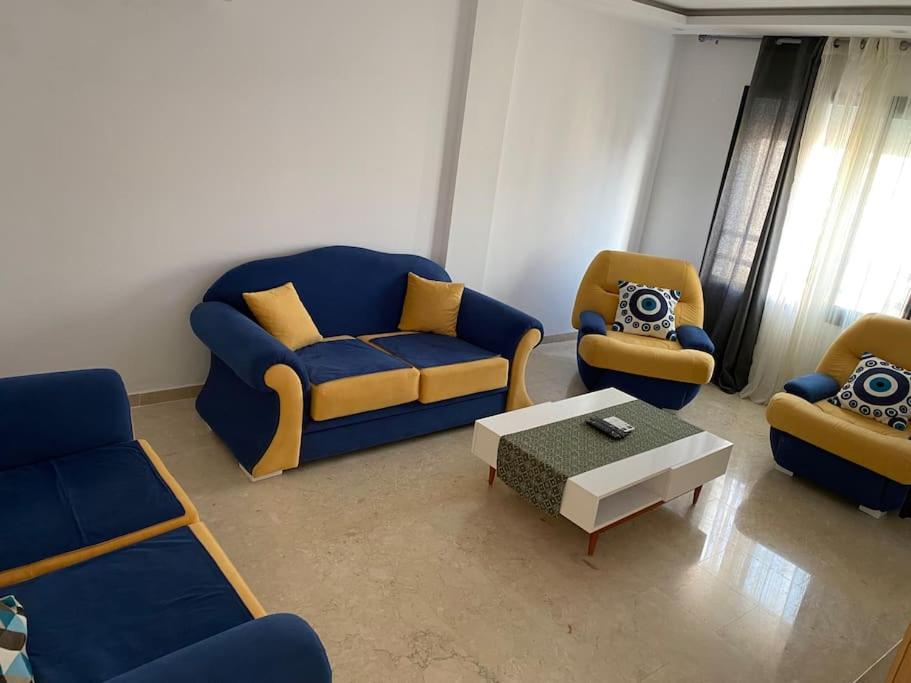 Appartement Corniche en bord de mer