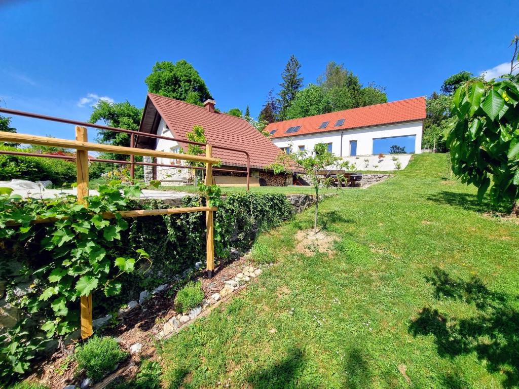Lake View Holiday Home photo 1