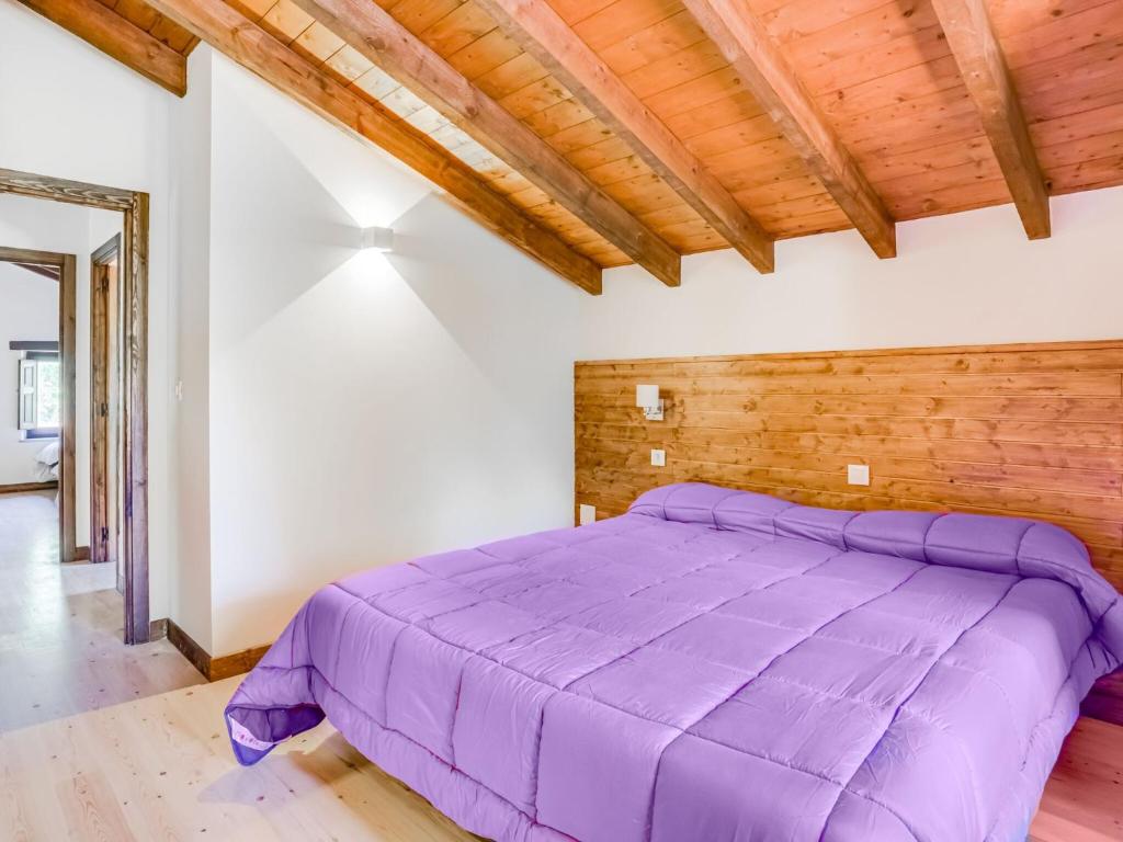 Rustic Holiday Home in Merilla with Valley View photo 3