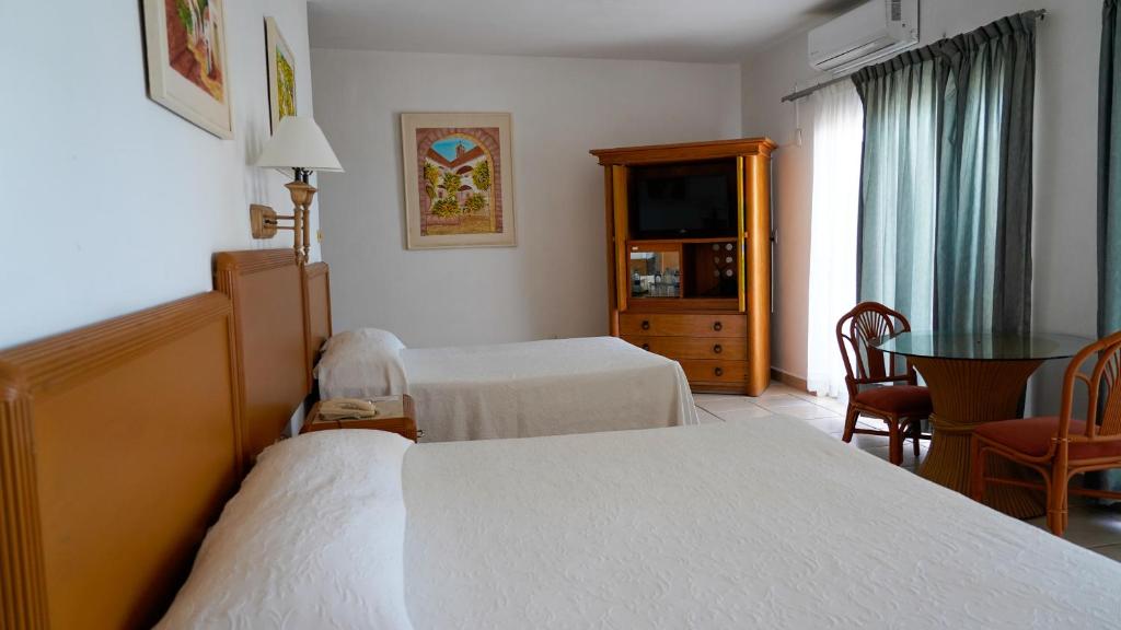 Tropicana Hotel Puerto Vallarta photo 2