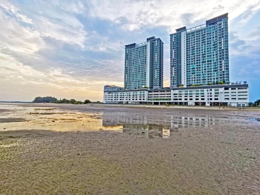 AISI3 Studio Seaview at Tanjung Lumpur photo 4