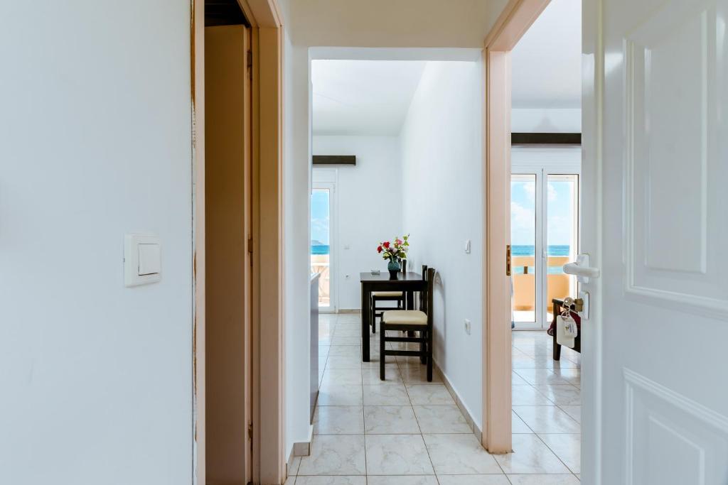 Asterina Seaside Apartments photo 1
