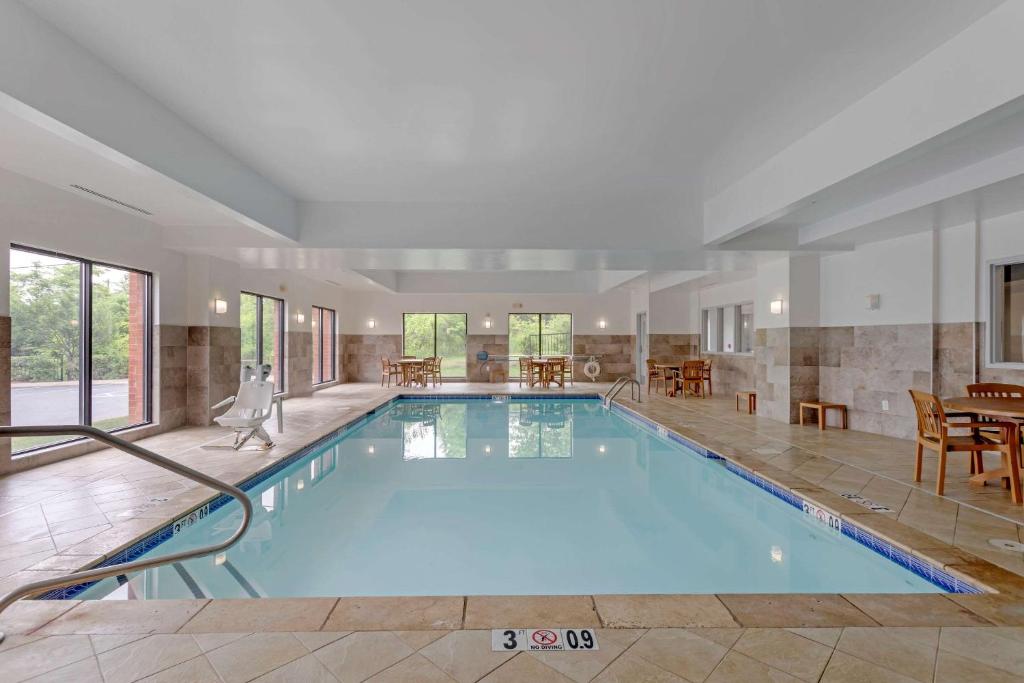 Comfort Suites Mt. Juliet - Nashville Area image