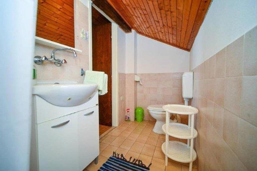 Apartments Mare 1 - close to the sea