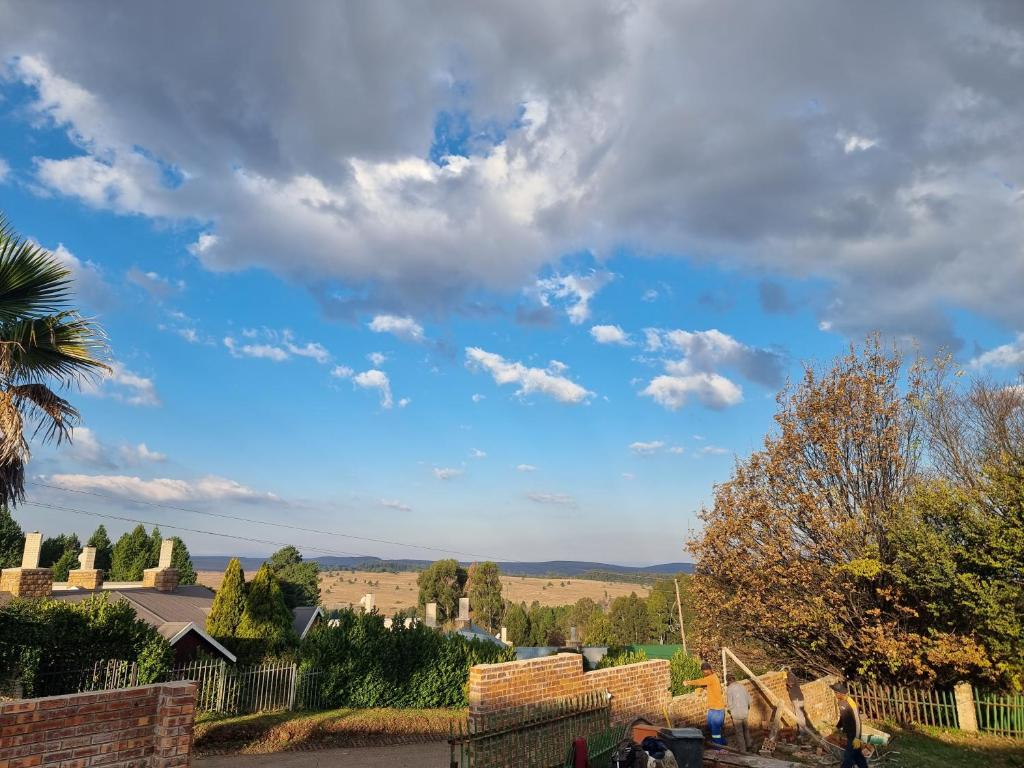 Valley View dullstroom - check in at The Highlander Hotel photo 1