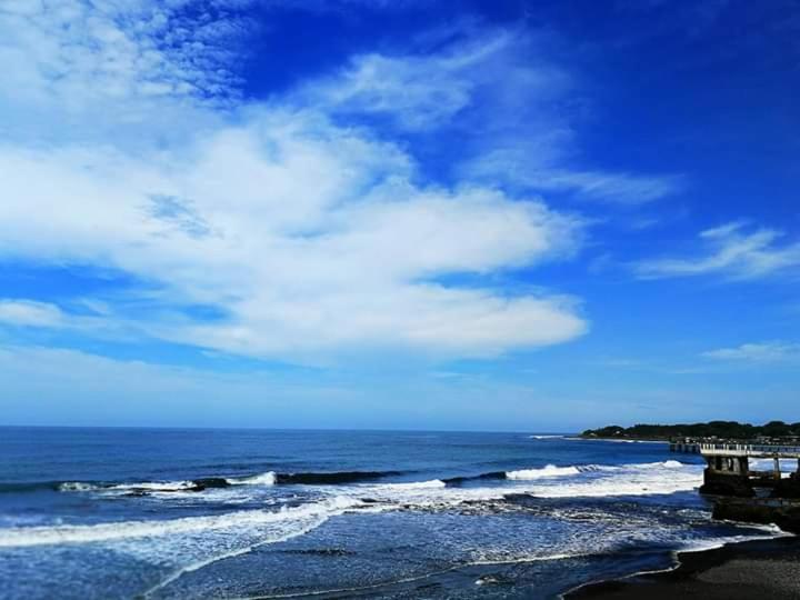 Playa El Obispo B La Marea building La Libertad photo 1