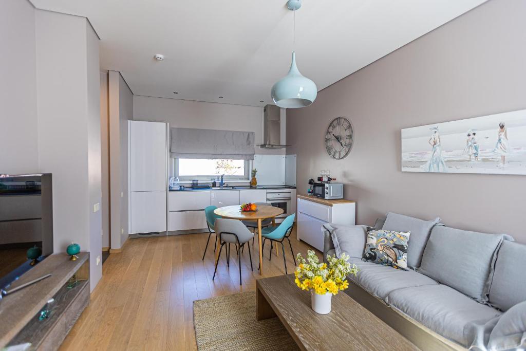 Jomas street apartment photo 2