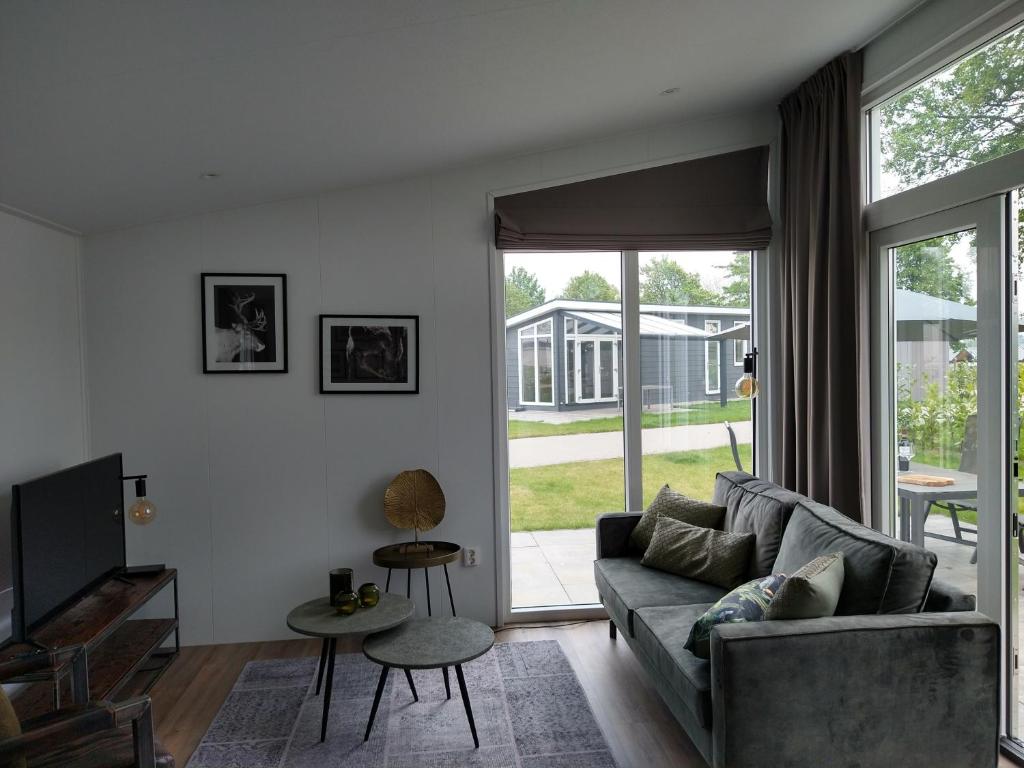 Lathumlodge met parkvoorzieningen photo 3