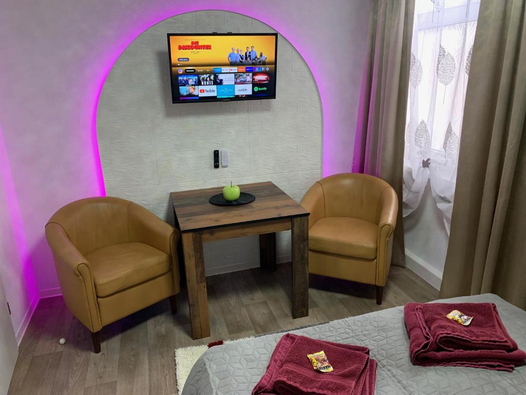 Best-Preis -Gold Suite- mit Netflix, Self-Check-In, eBike Ladestation, Fahrradraum, WLAN, Netflix und Massagesessel - direkt am Elberadweg im Herzen von Wittenberge photo 3