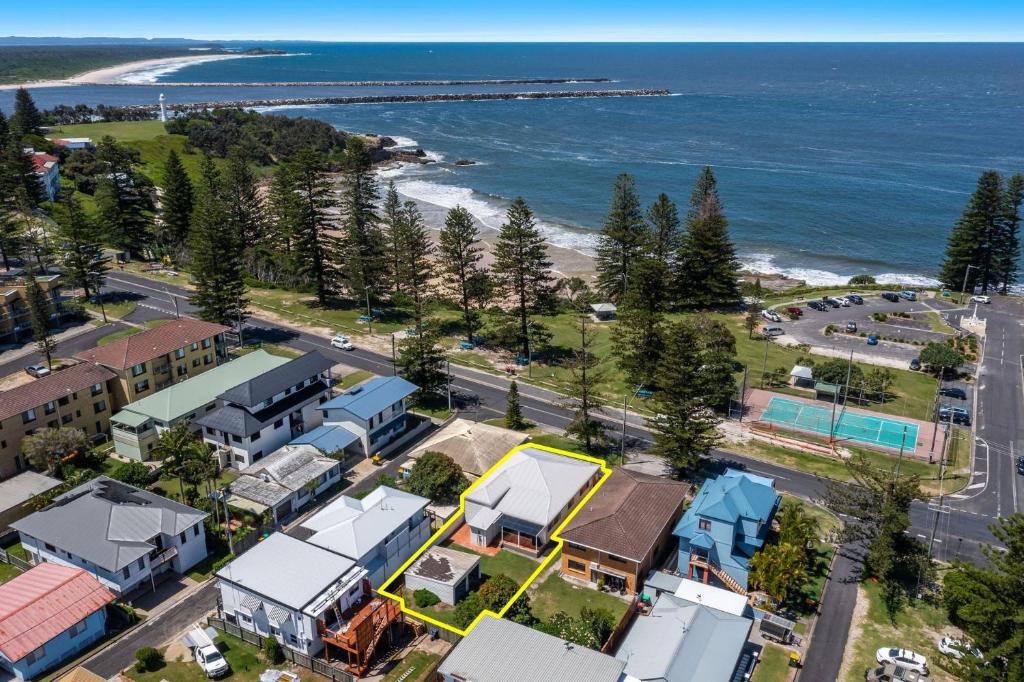 Clarence Court On The Beach photo 1