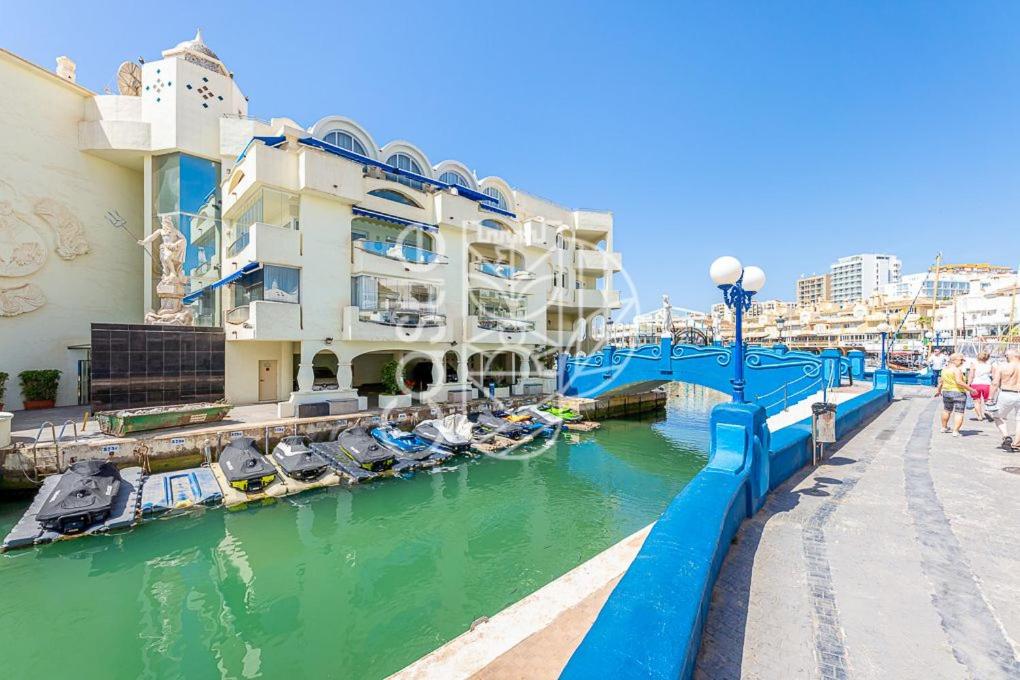 MALAGA PUERTO DE BENALMADENA EN LA PRIMERA ISLA CON PISCINA Y PARKING 3 HABITACIONES VISTA AL MAR Y YATES photo 1