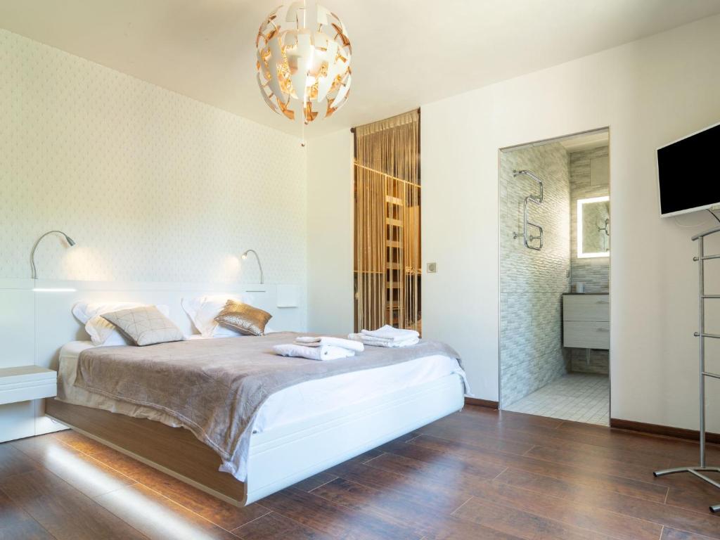 Holiday Home Bois d'Astros by Interhome photo 2