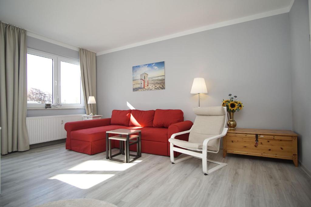 ruhige Lage mit Balkon, gratis Nutzung vom AHOI Erlebnisbad und Sauna in Sellin - Villa Käthe FeWo 07 photo 2
