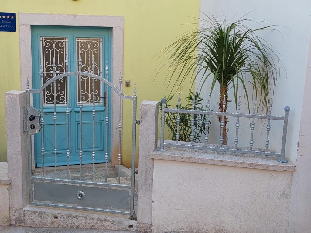 Spacious 2 storey apartment old town Mali Lošinj photo 3