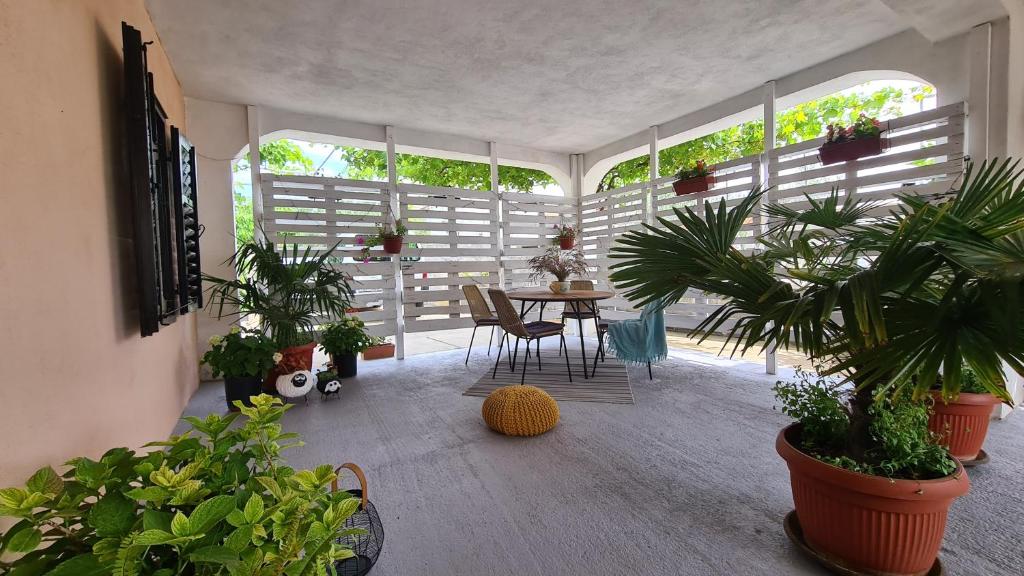 Apartman Ivan Šibenik - Brodarica photo 1